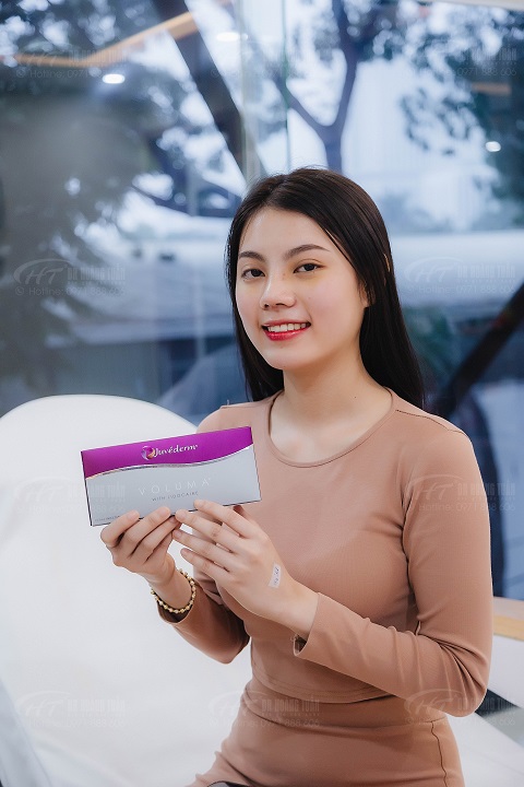 Cảm ơn bạn Loan xinh đẹp vì đã đến Thẩm mỹ Hoàng Tuấn!